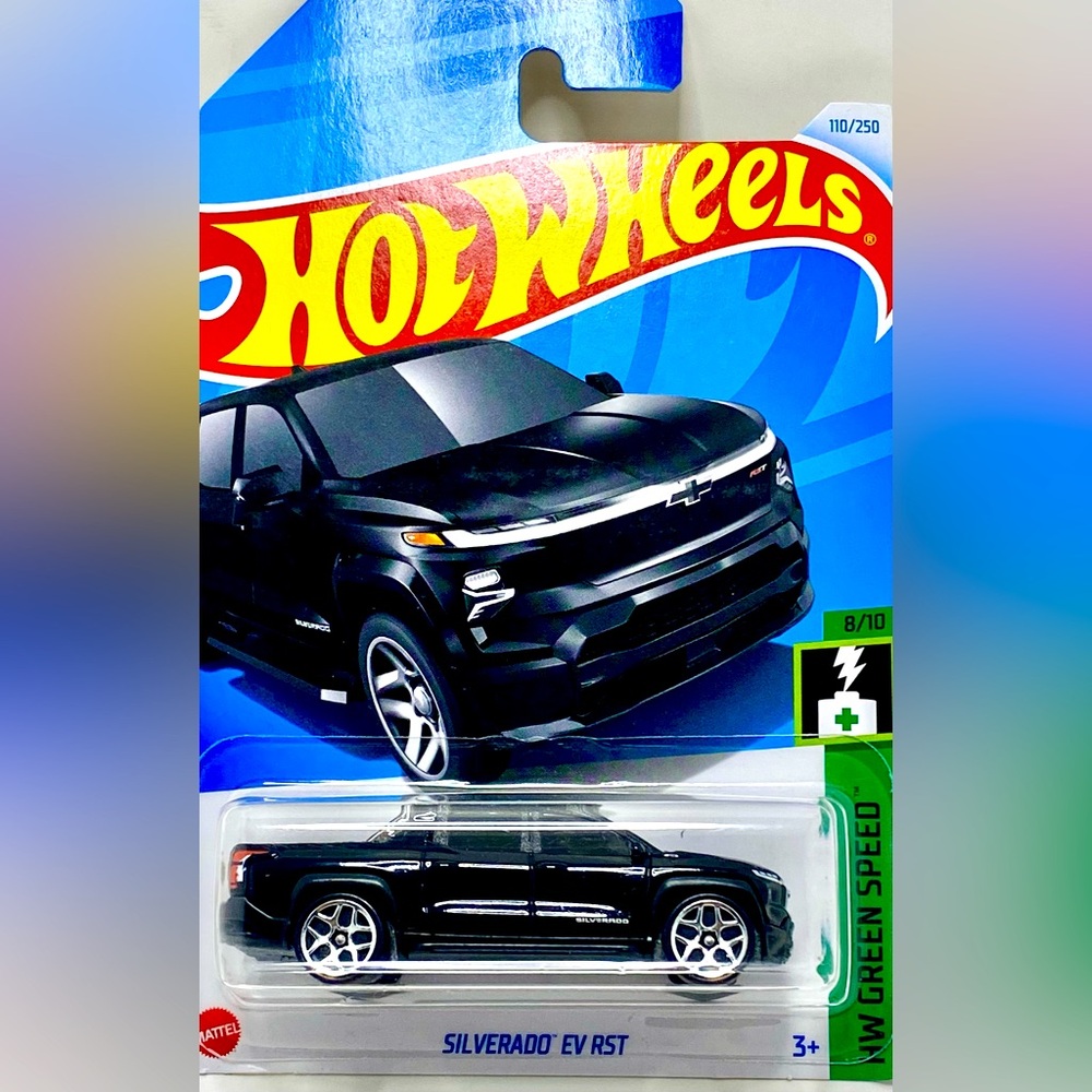 ✅ 🚗 4/$20 🚗 NEW 2025 HOT WHEELS 8/10 HW GREEN SPEED SILVERADO EV RST #110/250